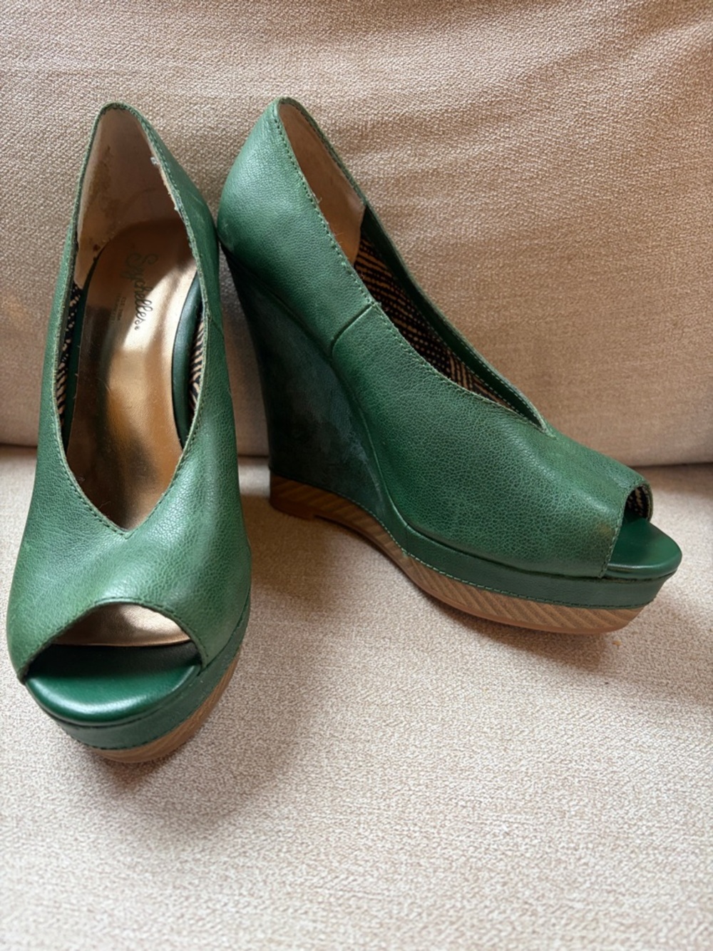 Seychelles Green Peep-Toe Wedge Platforms